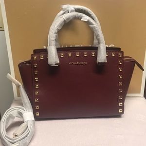 🦚MICHAEL KORS SAFFIANO LEATHER SELMA STUD SATCHEL